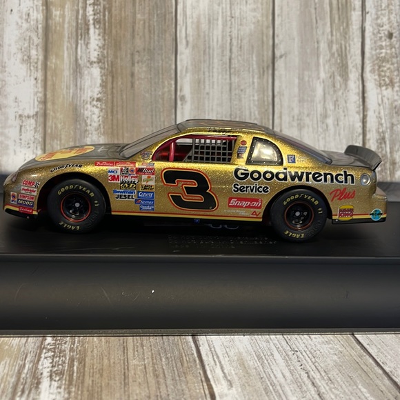 Bass Pro Shop Dale Earnhardt collectible Car - Picture 1 of 2